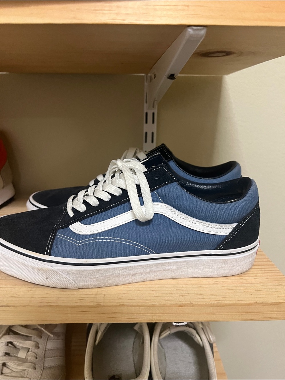 Vans Men's Low-Top Sneakers in Blue, Black and White